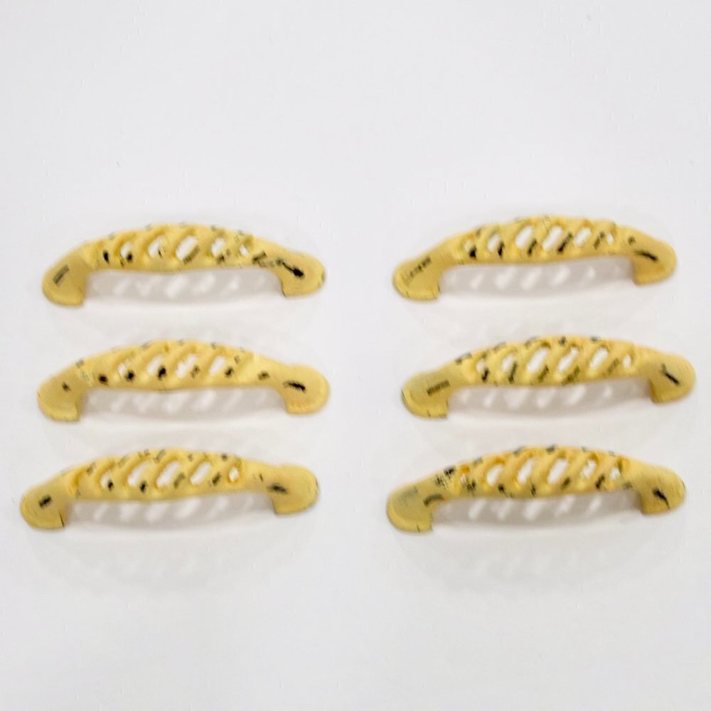 New set of 6 yellow pull / knobs , have many